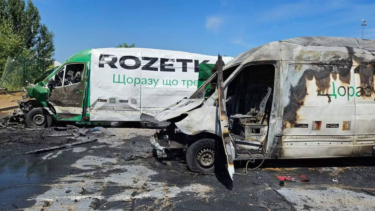 Ukraynanın ən böyük anbarı külə dönüb: Bərpası mümkün deyil