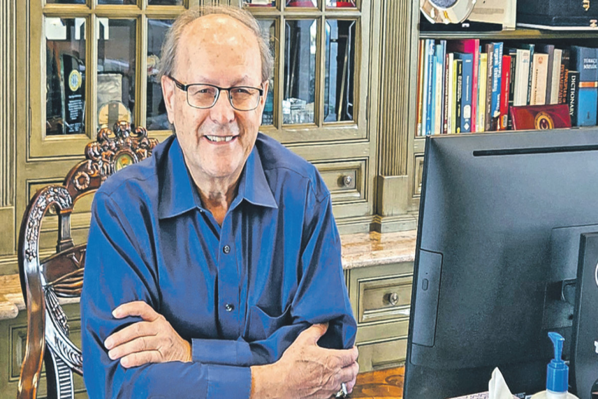 Türk professor Talebi Vardanyana görə