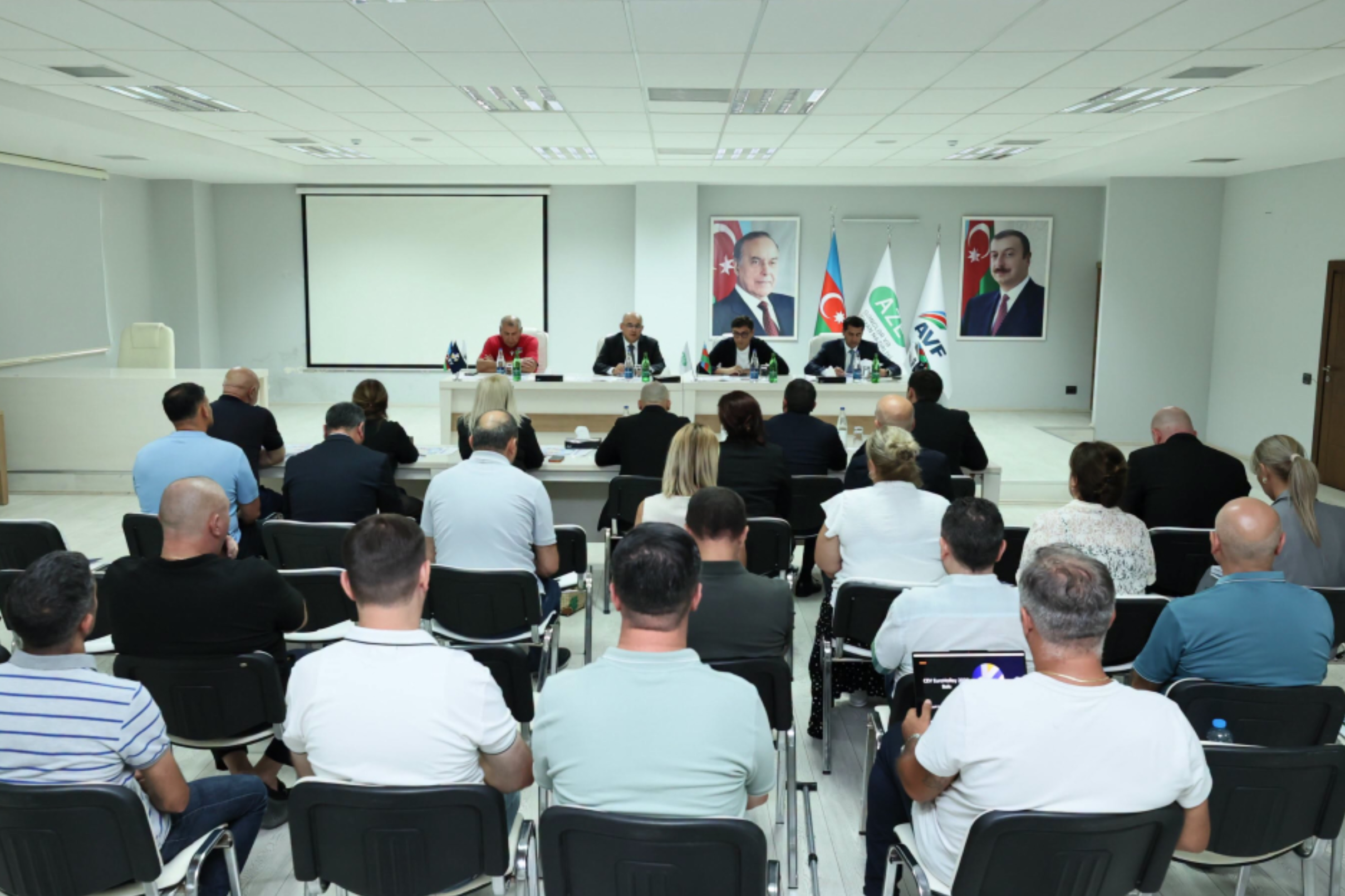 Voleybol üzrə Azərbaycan millisinin Avropa çempionatına hazırlığı dəyərləndirilib