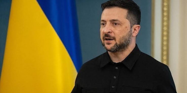 Zelenski: Ukraynanın hava hücumundan müdafiə ehtiyatları üç dəfə azalıb