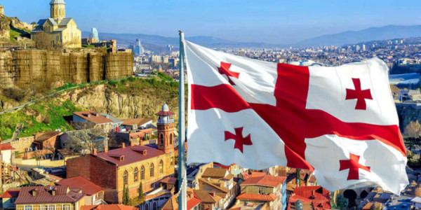 Rusiyalı turistlər barədə yayılan xəbərlər Gürcüstanda qalmaqal yaradıb
