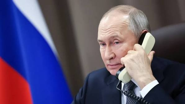 Putin BƏƏ prezidenti ilə Fars körfəzini müzakirə etdi