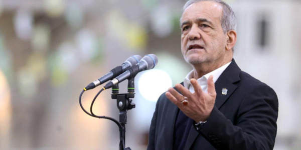Pezeşkianın etirafı Tehranın manevr imkanlarının daraldığını göstərir