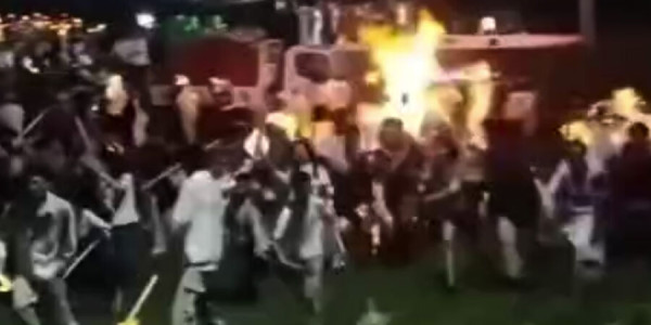 Çində məşəl festivalında 16 nəfər yandı