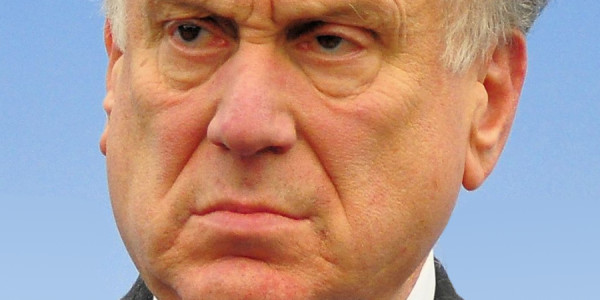 Ronald Lauder siyasətdən geri çəkilir: Respublikaçılara ianələri dayandırıb