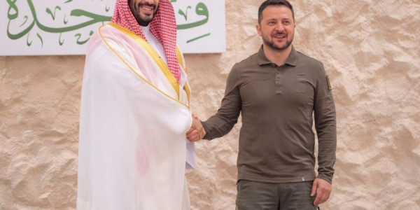 Zelenski Məhəmməd bin Salmanla Məkkə sazişini müzakirə edib