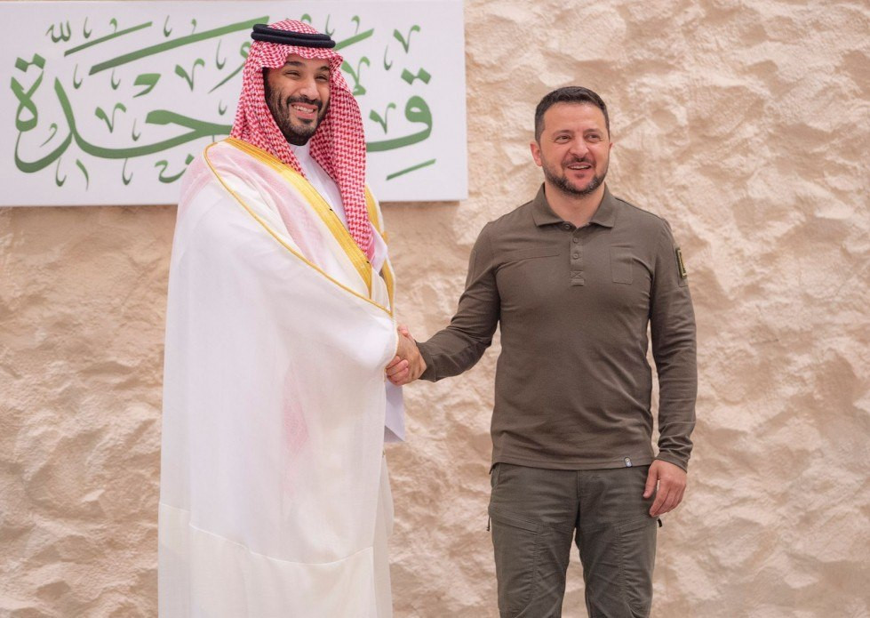 Zelenski Məhəmməd bin Salmanla Məkkə sazişini müzakirə edib