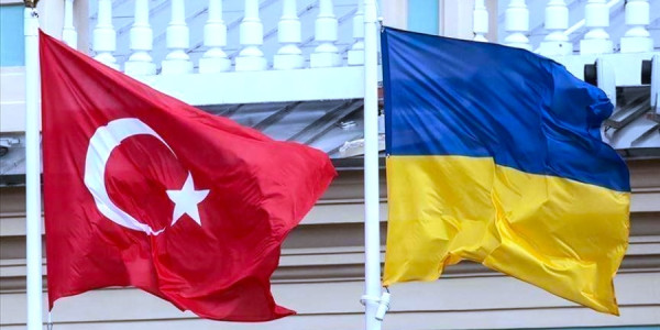 Türkiyə Ukraynanı silahlandırır: