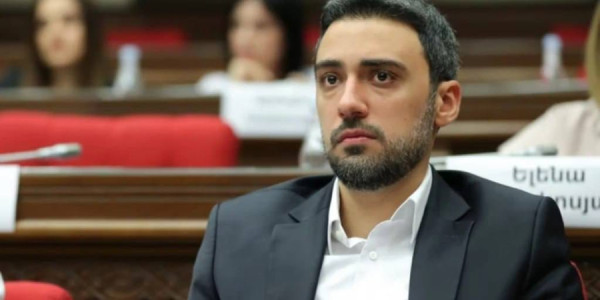 Ermənistanda müxalifət nümayəndəsi vitse-spiker seçilib