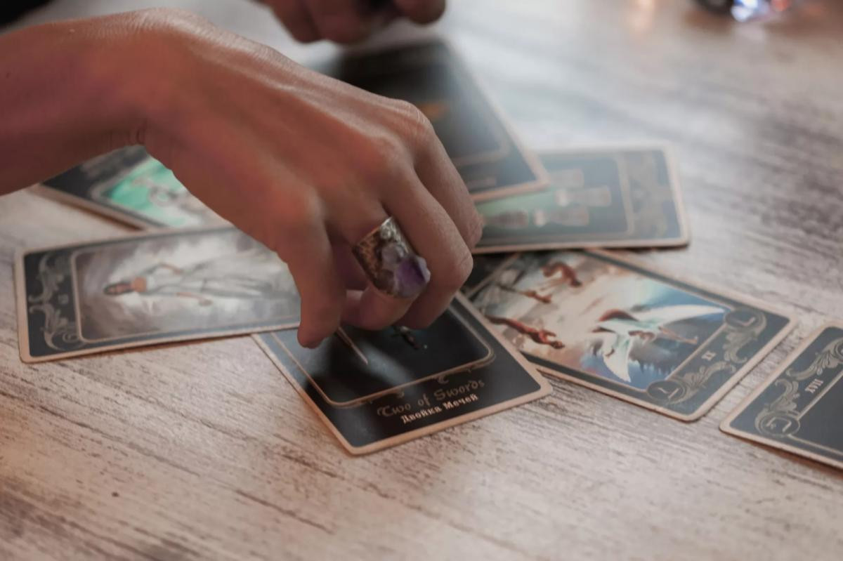 : 13 avqust 2026 üçün Tarot falı: Bürcləri hansı hadisələr gözləyir?