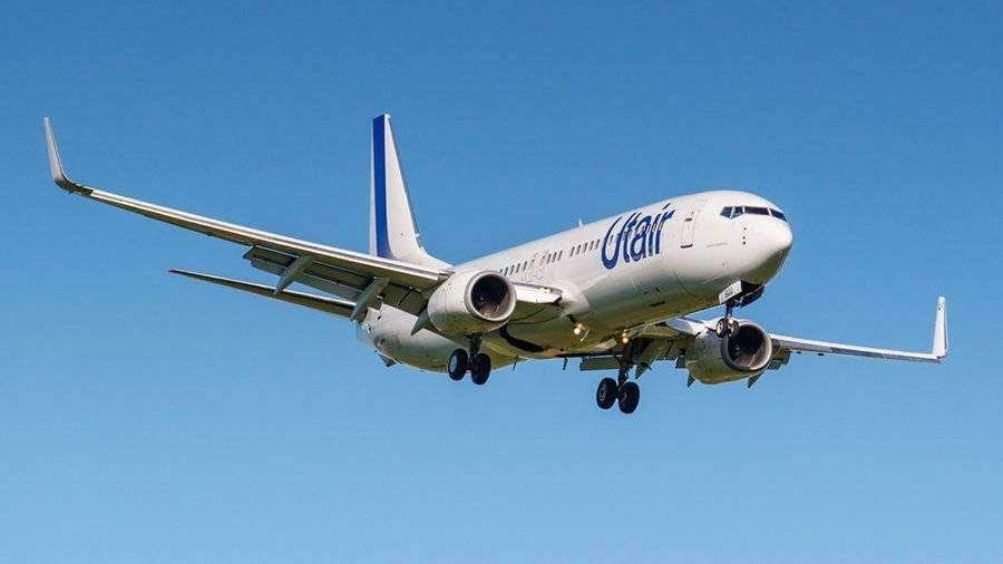 Bakıya uçan təyyarə təcili eniş etdi