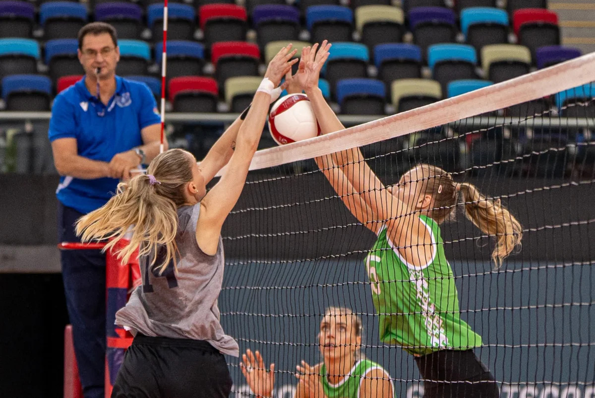 Azərbaycanın qadın voleybolçulardan ibarət millisi Belarus yığmasını məğlub edib