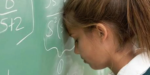 Avropada məktəb xərcləri ailələrin büdcəsini sıxır