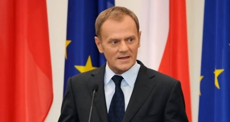 Tusk Polşanın əsas təhlükəsini unutmamağa çağırıb