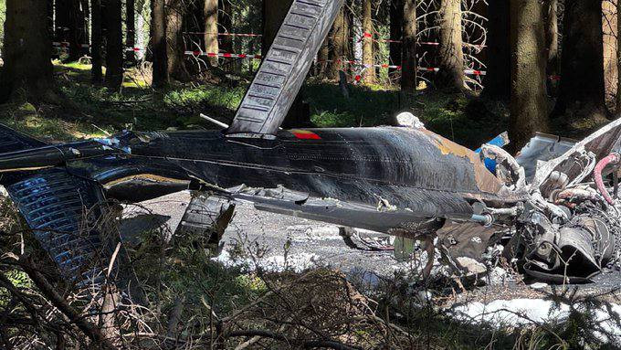 Almaniyada meşədə helikopter qəzası baş verib: pilot ölüb