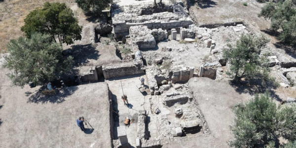 Çanaqqalada qədim hamamın gizli bölmələri üzə çıxarılır
