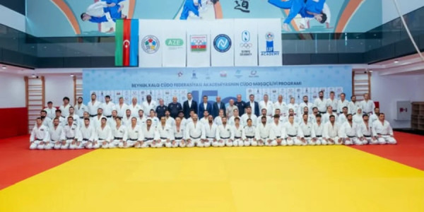 Azərbaycanda BCF-nin 150-ci məşqçilik proqramının iştirakçılarına sertifikatlar verilib