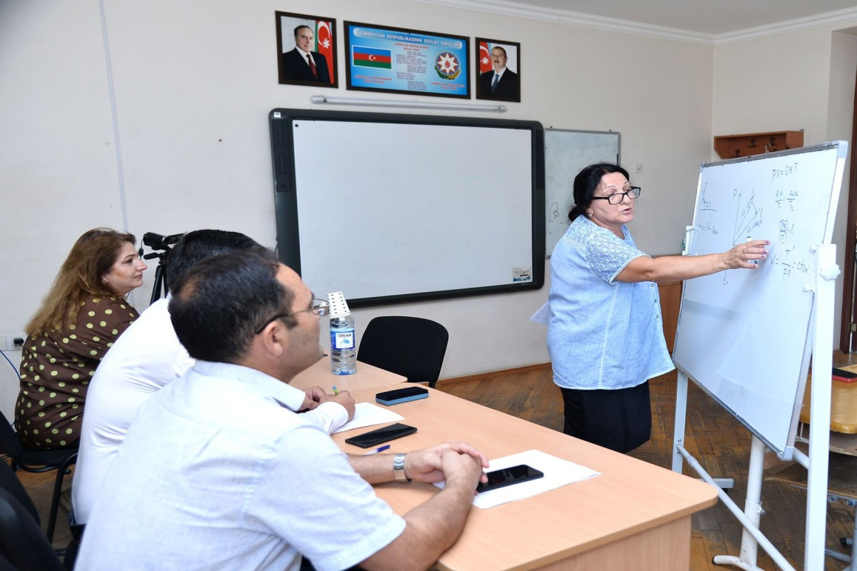 Məktəblərdə YENİ TƏDRİS MODELİ – Müəllim seçimi
