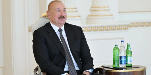 Azərbaycan Prezidenti minatəmizləmədə yardıma görə Böyük Britaniya Hökumətinə minnətdarlıq edib