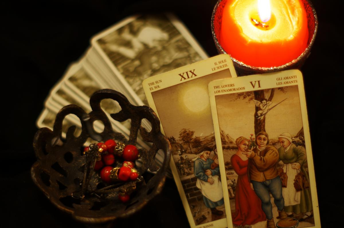 2026-cı il 20 avqust üçün Tarot falı: Bürcləri hansı hadisələr gözləyir?