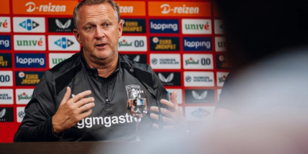 “Tvente”nin baş məşqçisi: Bizi “Qarabağ”la finala bərabər iki oyun gözləyir