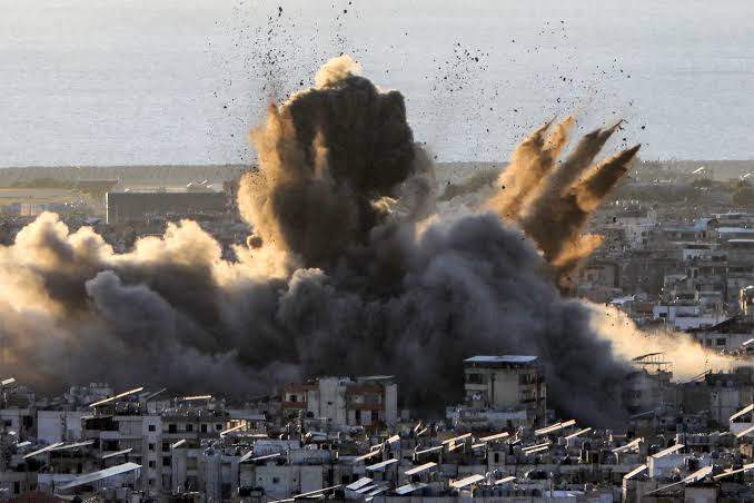 Ukrayna Rusiya-Belarus sərhədində İran məhsulları daşıyan yük maşınlarını hədəfə alır