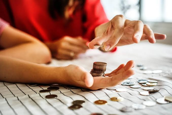 Ailə rifahı üçün büdcəni qadın idarə etməlidir