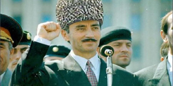 Alla Dudayeva Arzuman Abdulkərimovun təklifini bəyənib