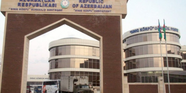 “Qırmızı Körpü”də rekord növbə –