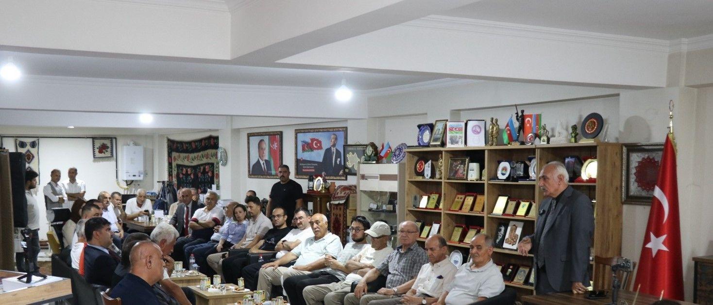 İğdır Azərbaycan Evində “Her Yönüyle Iğdır” kitabının təqdimatı keçirilib