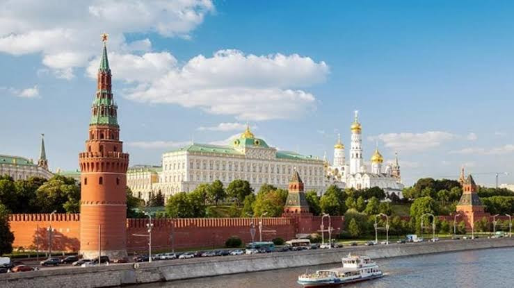 Rəsmi Moskva "Maşa və Ayı" ilə bağlı Zelenskiyə cavab verdi
