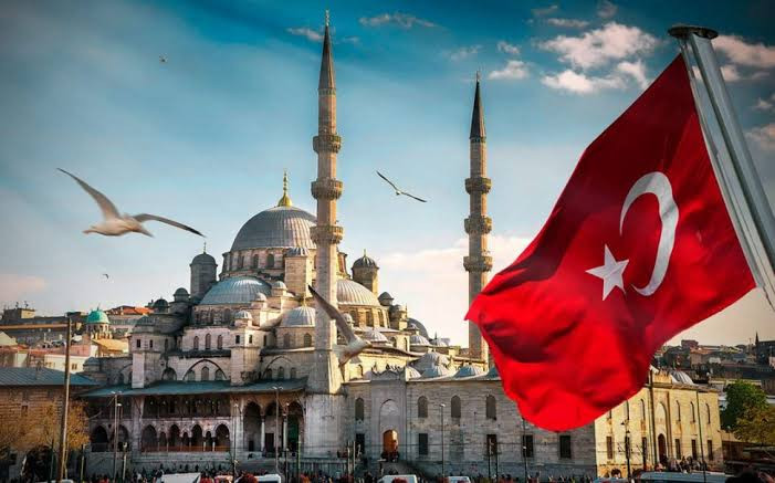 Türkiyə Şərqi Aralıq dənizində hərbi-dəniz qüvvələrini gücləndirib