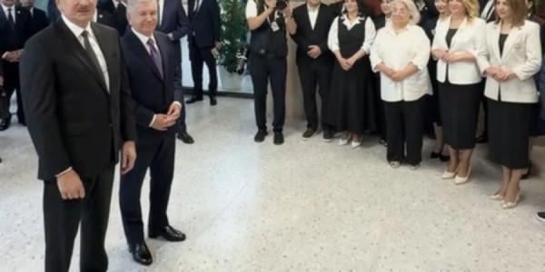 Azərbaycan və Özbəkistan liderləri Nizami Gəncəvinin adını daşıyan universitetin tələbələri ilə görüşüblər