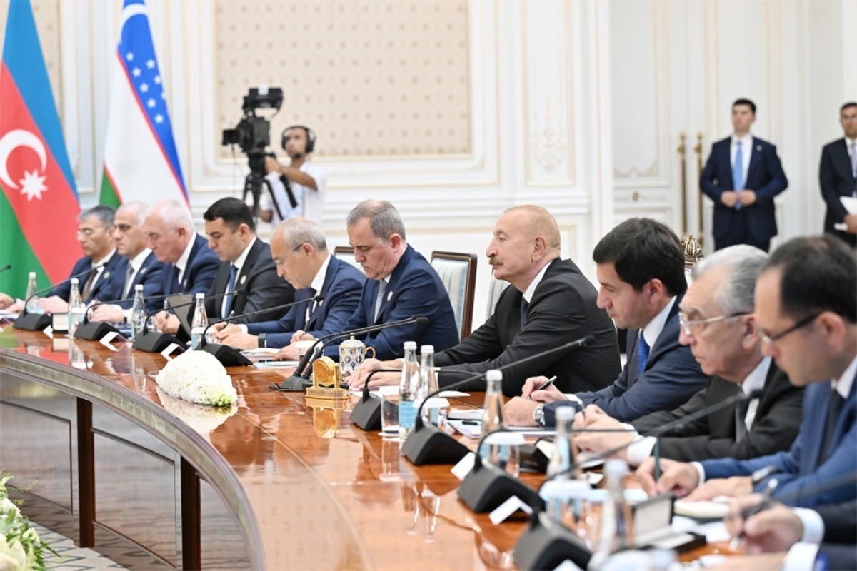 Azərbaycan Prezidenti Qarabağın bərpasına göstərdiyi yardıma gərə Özbəkistan Prezidentinə təşəkkür edib