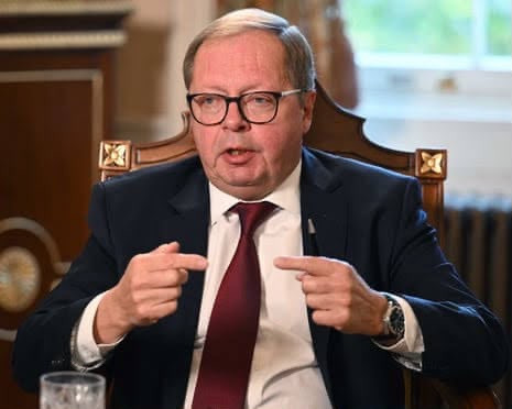 Rusiya Britaniyadakı səfirini geri çağırıb