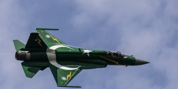 Pakistan qırıcıları Əfqanıstan səmasında patrul həyata keçirib