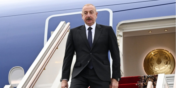 Prezident İlham Əliyevin təyyarəsi Buxara Hava Limanına eniş edib