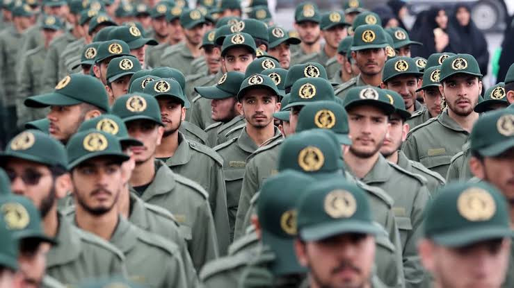 İranda daha bir “Bəsic” üzvü güllələnib