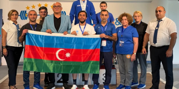 Azərbaycan ağırlıqqaldıranı Fəxrəddin Allahverdiyev Avropa birinciliyində 3 gümüş medal qazanıb