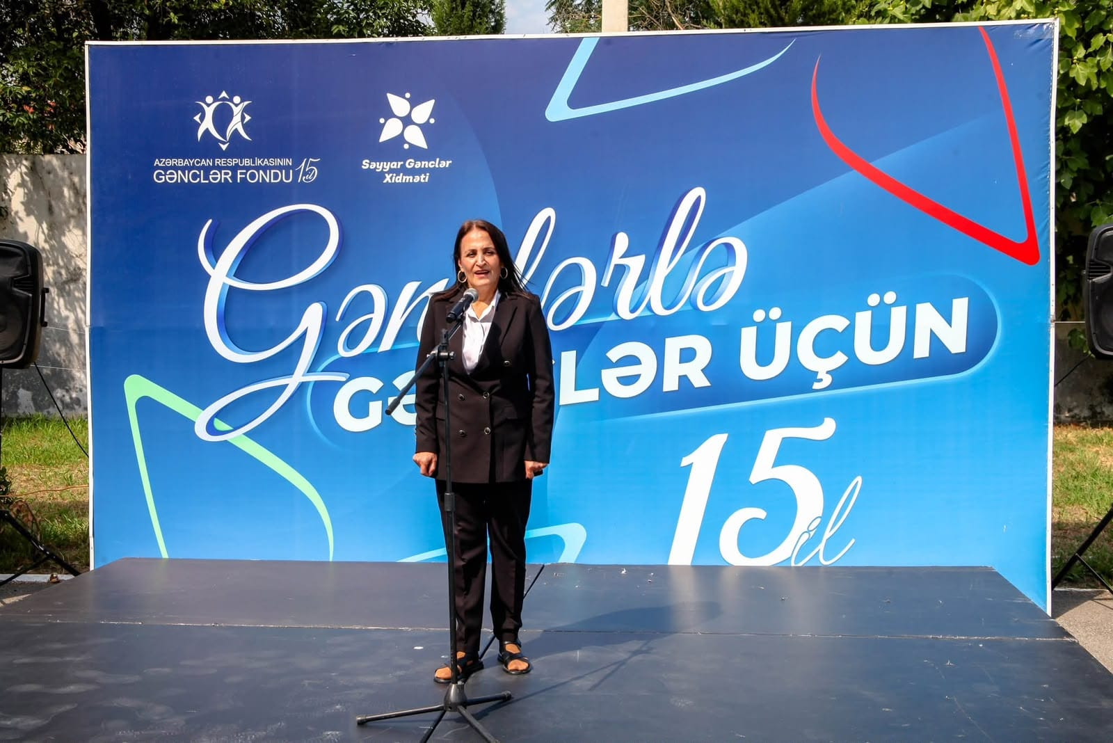 Astara gəncləri “Səyyar Gənclər Xidməti”nin imkanlarından yararlanırlar