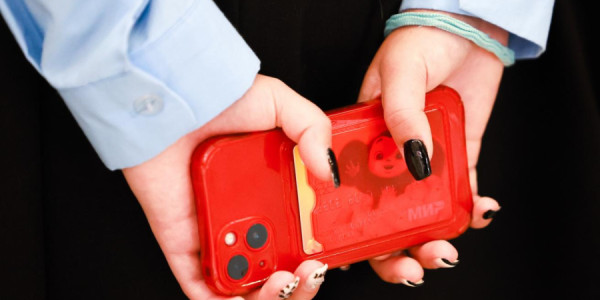 Bu ölkədə dərs zamanı telefondan istifadə qadağan edilir