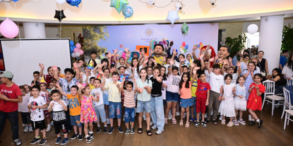 Heydər Əliyev Fondu uşaqlar üçün növbəti əyləncə tədbiri təşkil edib