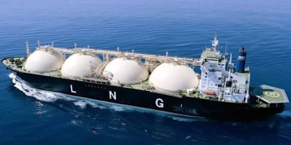 Qətərin LNG ixracı 96% çökdü: Hörmüz böhranı bazarı silkələdi