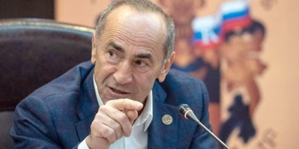 Köçəryan xəstəxanadan məhkəməyə aparılıb