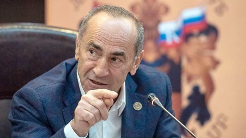 Köçəryan xəstəxanadan məhkəməyə aparılıb