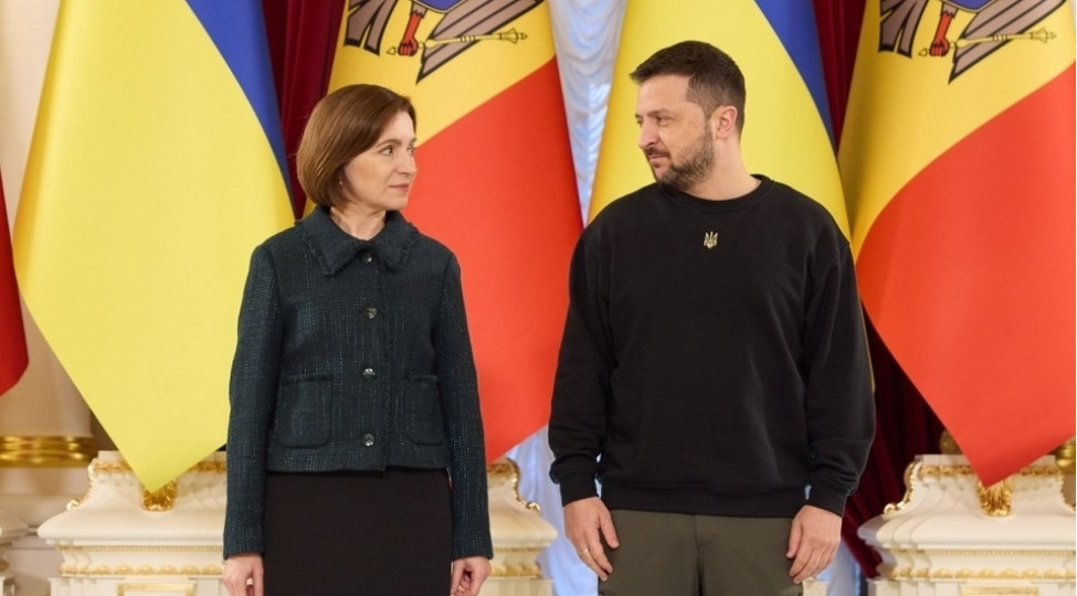 Zelenskidən Moldovaya səfər edib