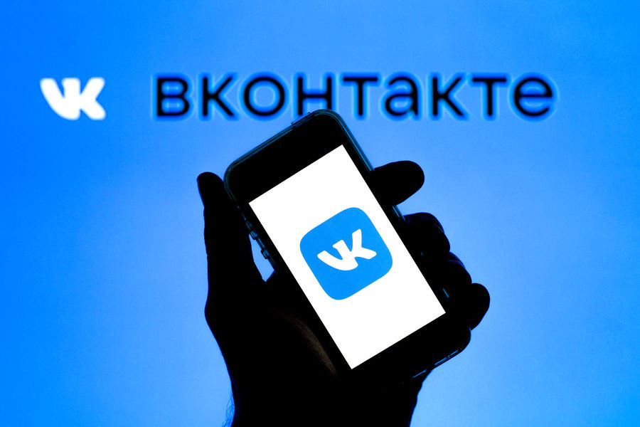 "VKontakte"də "Yedinaya Rossiya" reklamı yayılıb