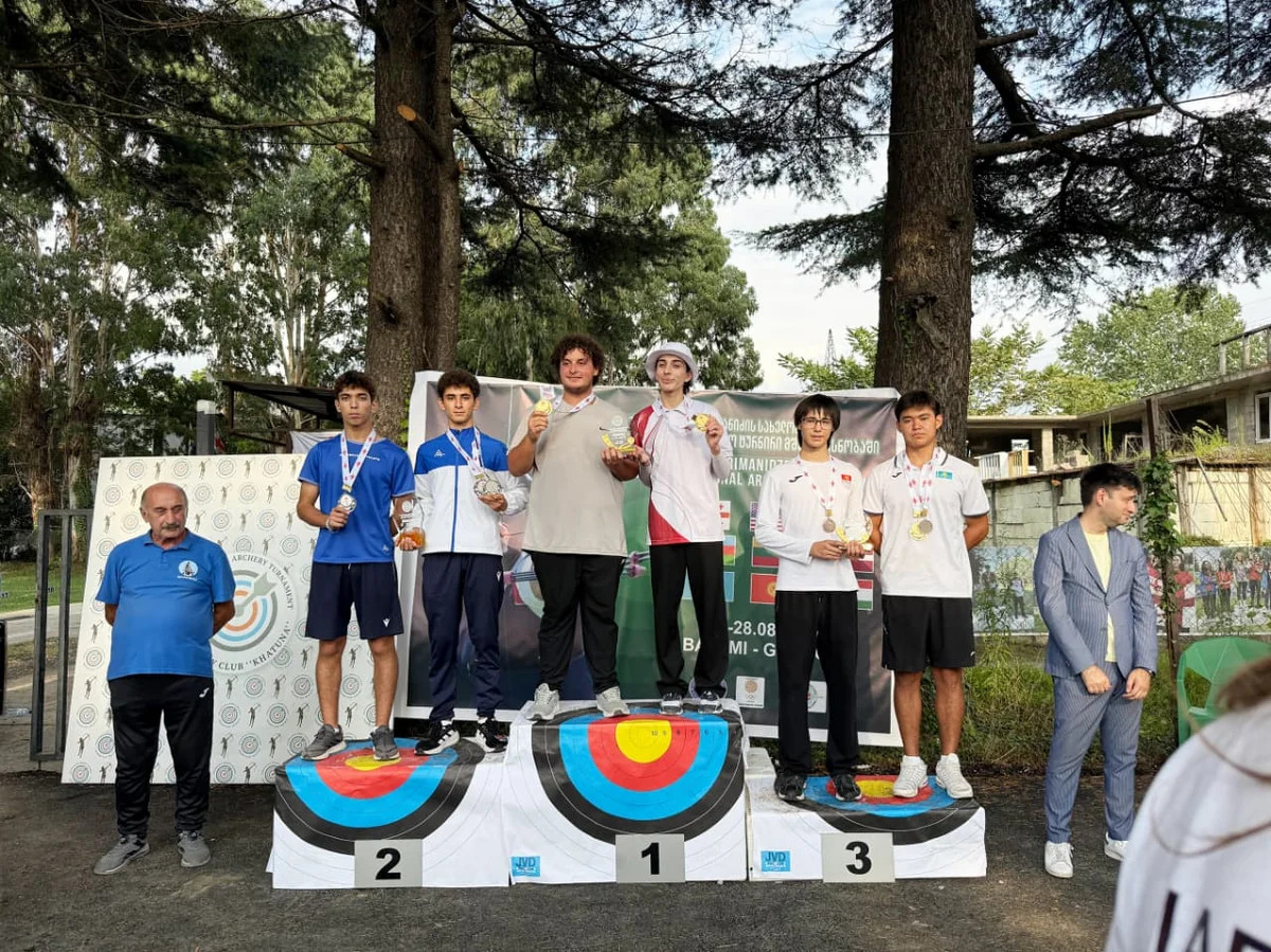 Azərbaycan oxatanları Gürcüstandakı turnirdə 7 medal qazanıblar
