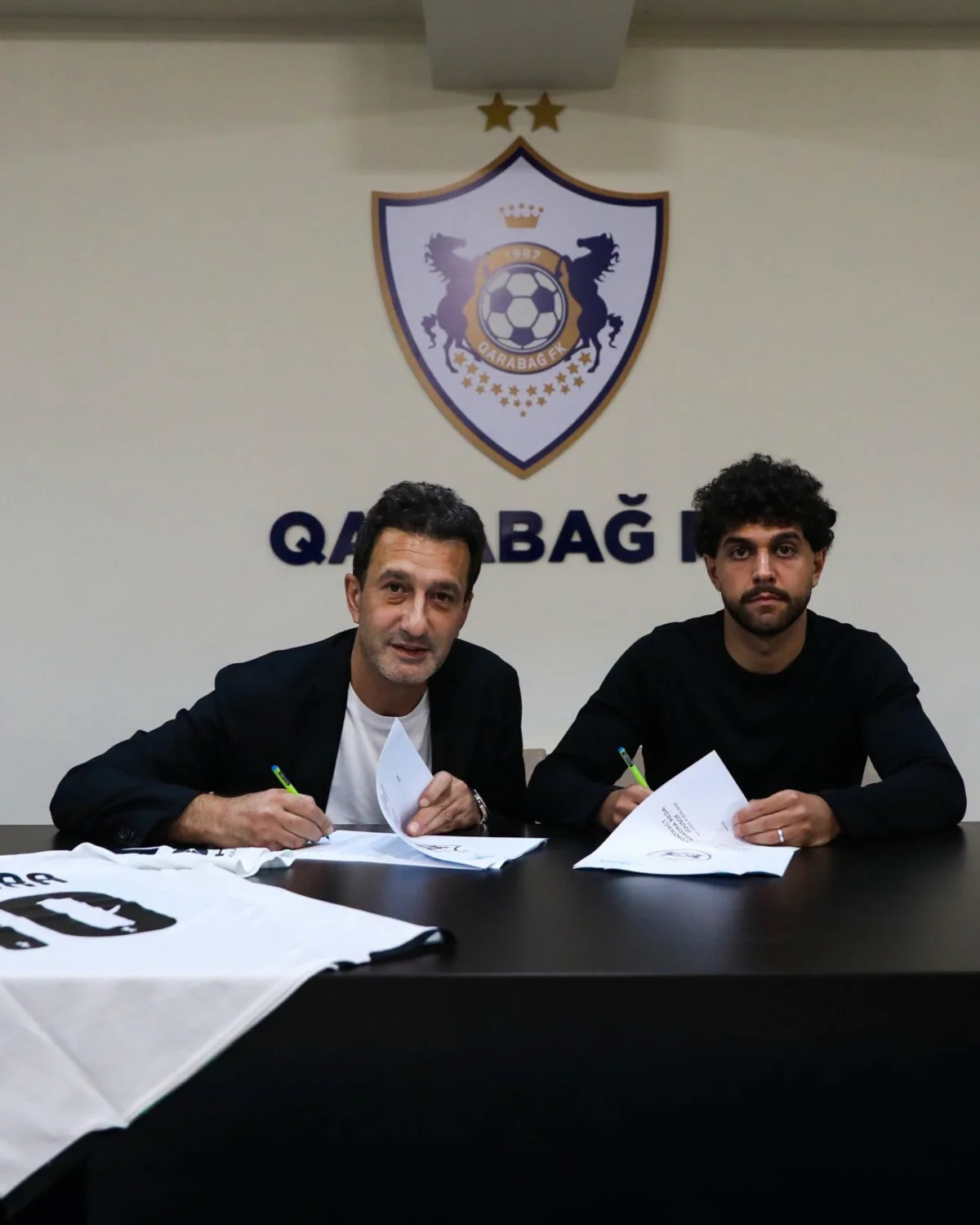 "Qarabağ" Dortmund Borussiyasının yetirməsi Reda Xadranı transfer edib