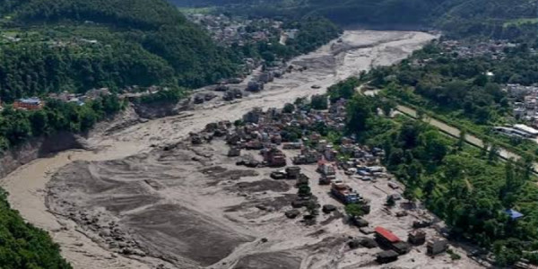 Nepalda daşqın qurbanları üçün morqlarda yer çatışmır